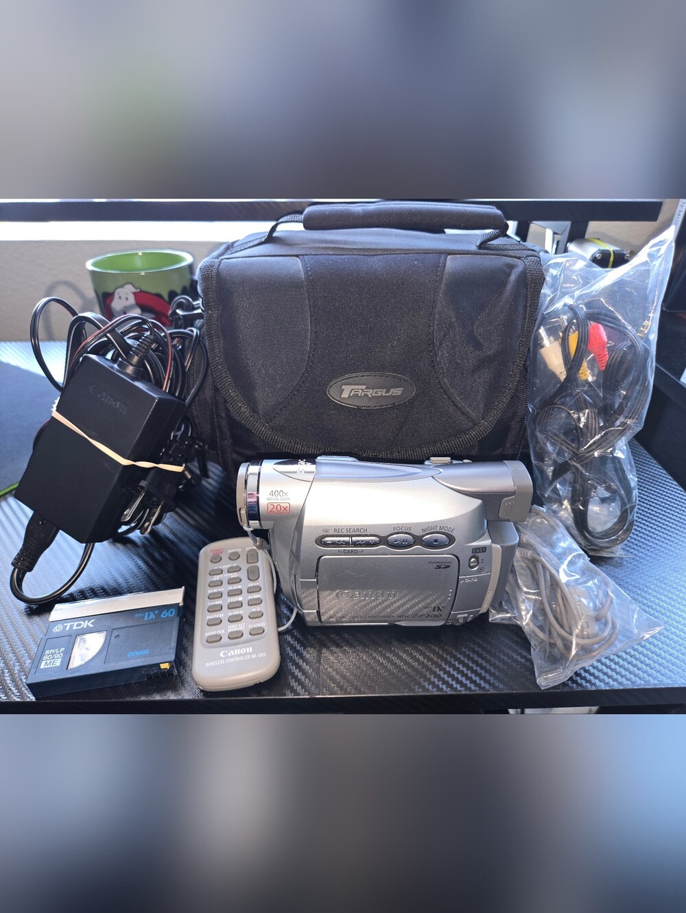 Canon ZR200 Mini DV Digital Video Camcorder ZR200A Bag & Accessories Night Mode